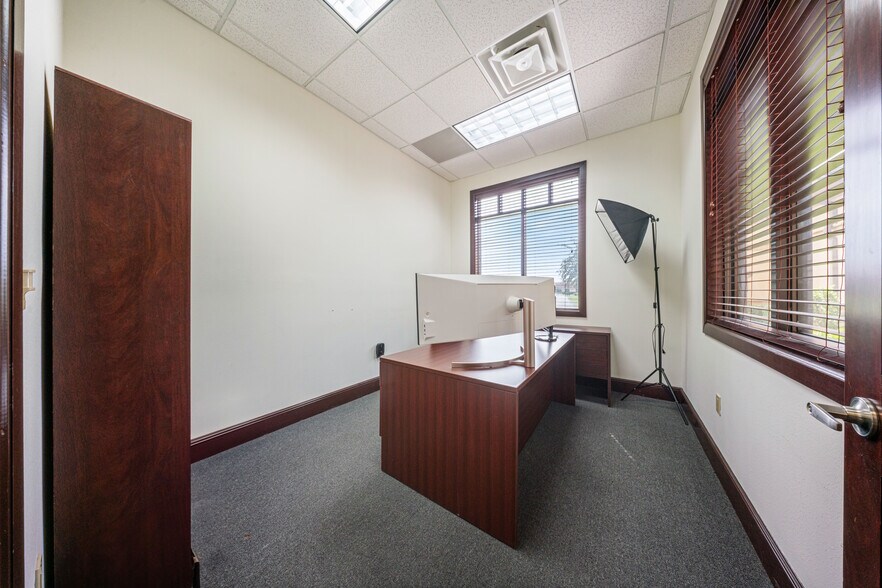 More Photos Of 4610 Riverstone Blvd, Missouri City Medical For Sale
