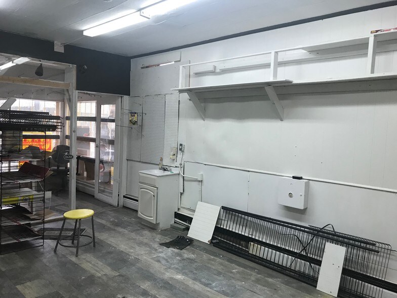 More Photos Of 2422 E Monument St, Baltimore Storefront Retail Residential For Sale