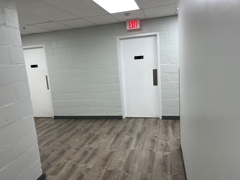 More Photos Of 200 Dexter Ave, Watertown Medical For Lease