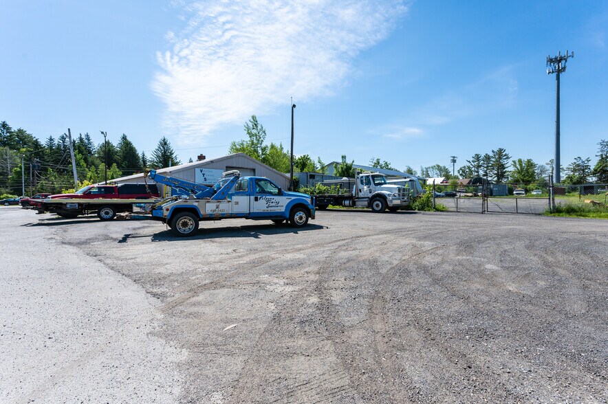 More Photos Of 86 Newburyport Tpke, Newbury Auto Dealership For Sale