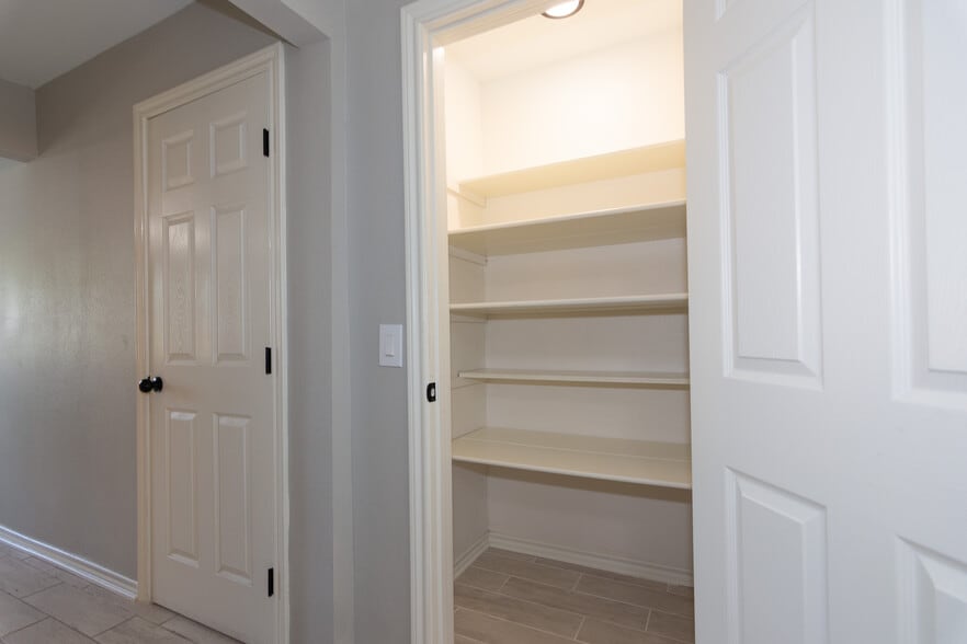 More Photos Of 114 Scofield Ave, Johnson City Apartments For Sale