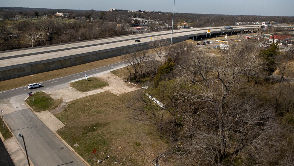 More Photos Of 323 S Sam Rayburn Fwy, Sherman Land For Sale