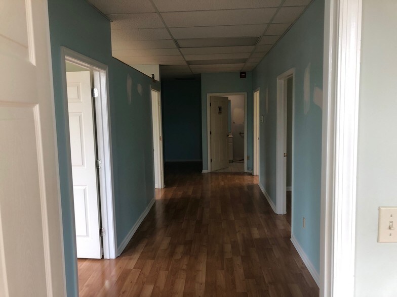 More Photos Of 400 S Main St, Wharton Medical For Sale