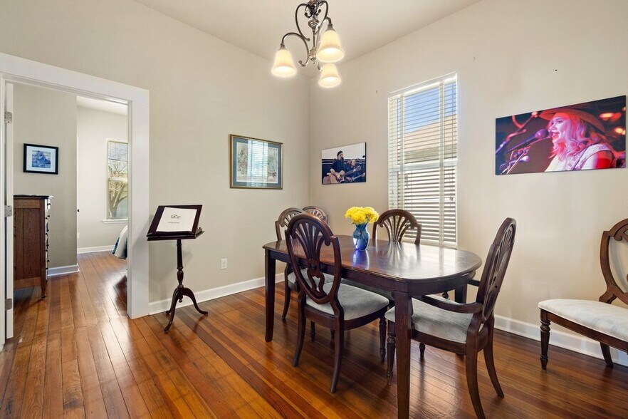 More Photos Of 314 W 3rd St, Taylor Multifamily For Sale