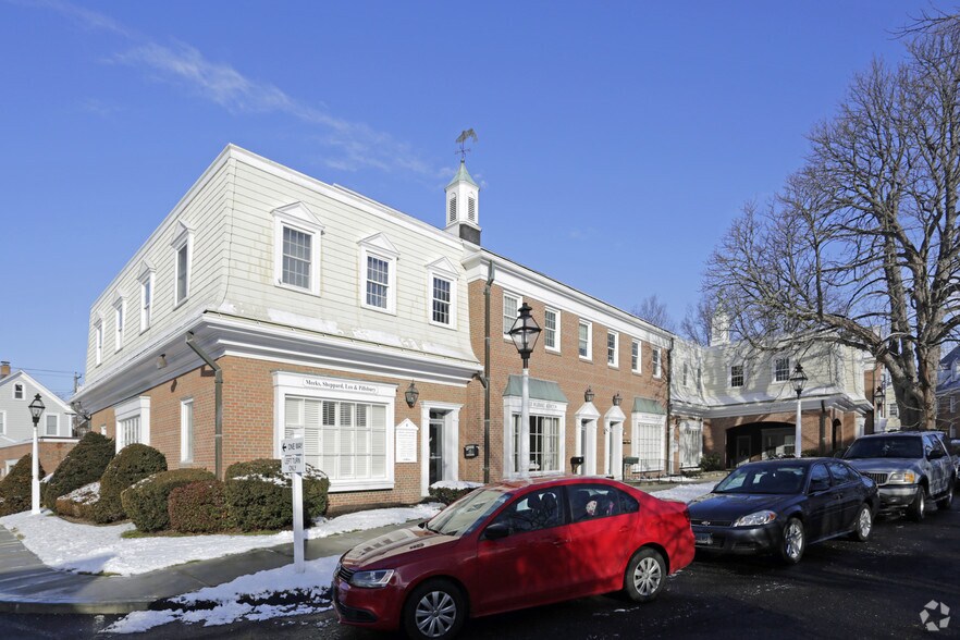 More Photos Of 1735 Post Rd, Fairfield Office For Lease