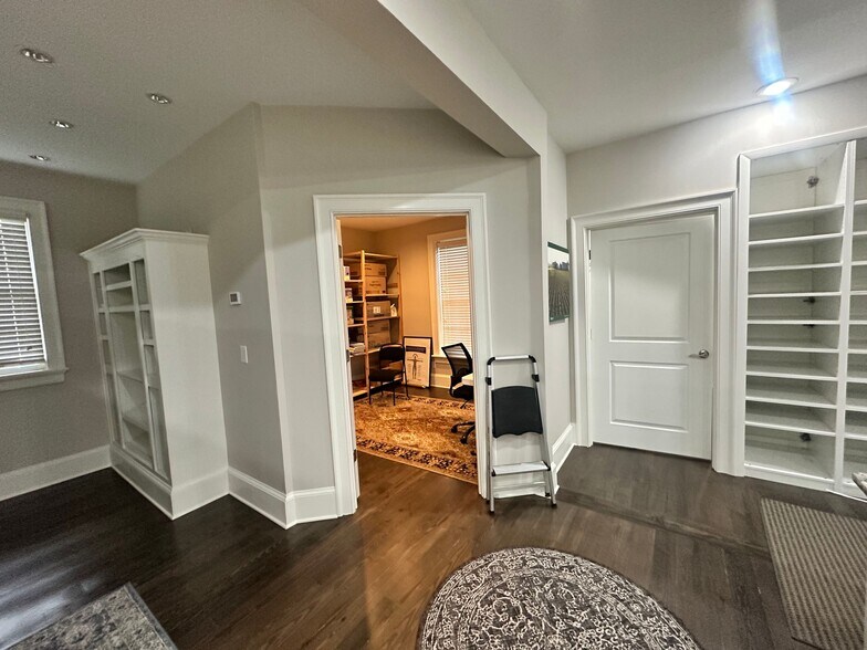 More Photos Of 5920 Odell St, Cumming Office For Sale