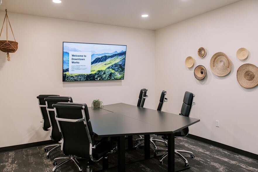 More Photos Of 4438 Ingraham St, San Diego Coworking Space
