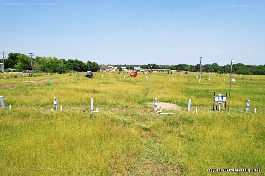 More Photos Of 850 W Main St, Yorktown Land For Sale
