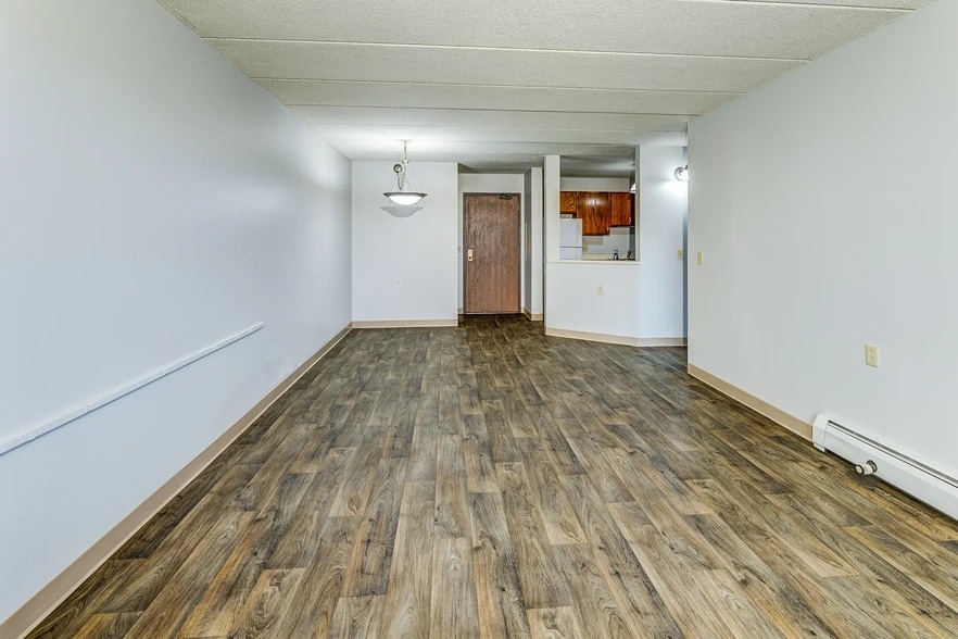 More Photos Of 985 Ivy Ave E, Saint Paul Apartments For Sale