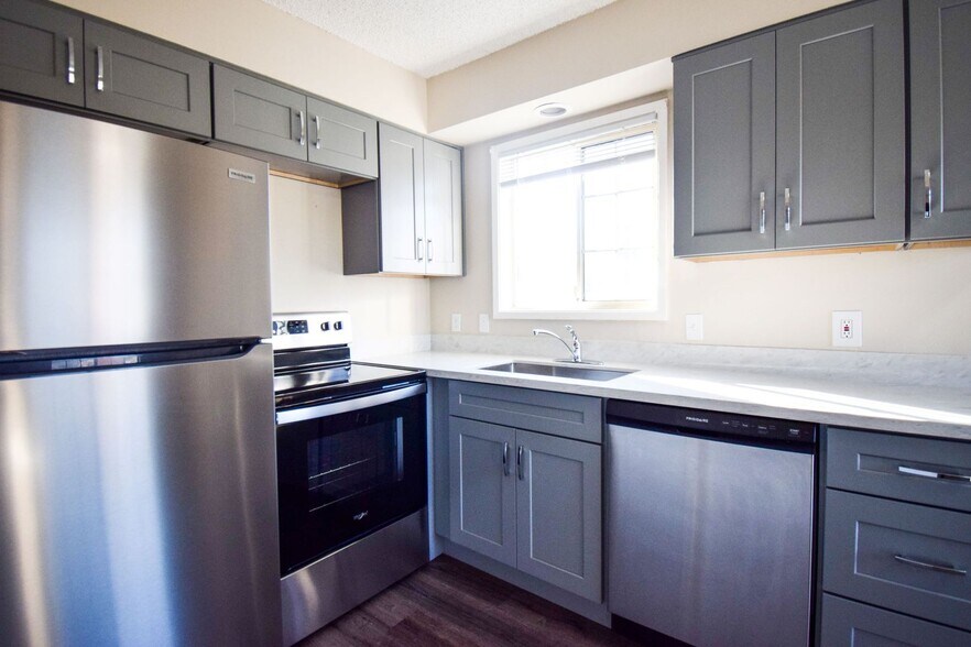 More Photos Of 12870 SW Allen Blvd, Beaverton Apartments For Sale