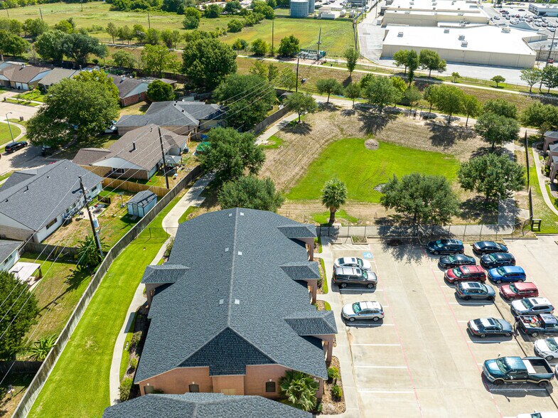 More Photos Of 1846 Snake River Rd, Katy Medical For Lease