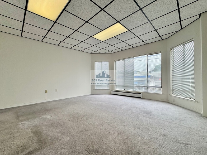 More Photos Of 2340-2380 Irving St, San Francisco Medical For Lease
