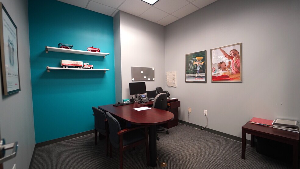 More Photos Of 491 Williamson Rd, Mooresville Unknown For Lease