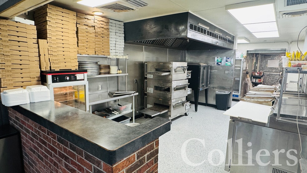 More Photos Of 2840 Pocatello Ave, American Falls Storefront For Sale