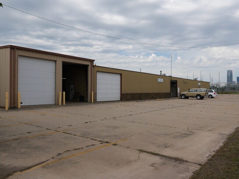 More Photos Of 1364 NE 3rd St, Oklahoma City Warehouse For Sale