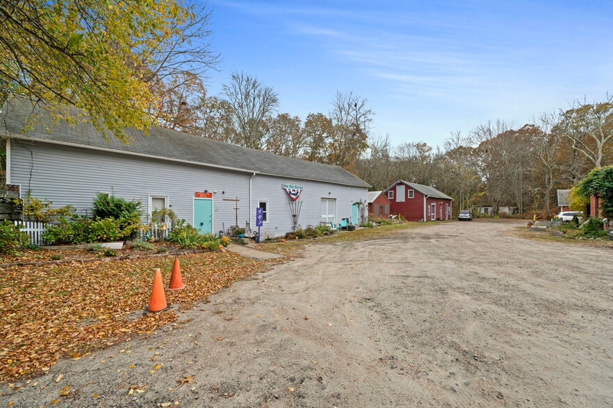 More Photos Of 215 Shady Lea Rd, North Kingstown Warehouse For Sale
