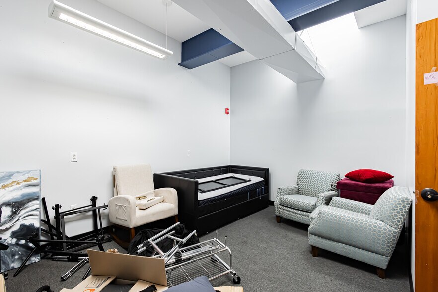 More Photos Of 714 S 4th St, Las Vegas Medical For Sale