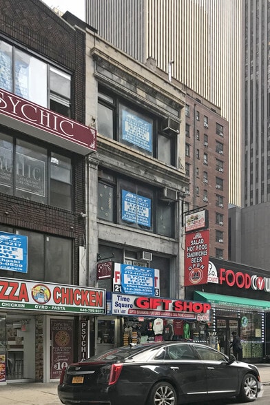 More Photos Of 165 W 48th St, New York Storefront For Lease