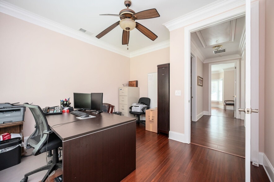 More Photos Of 5102 Covington Hwy, Decatur Medical For Sale