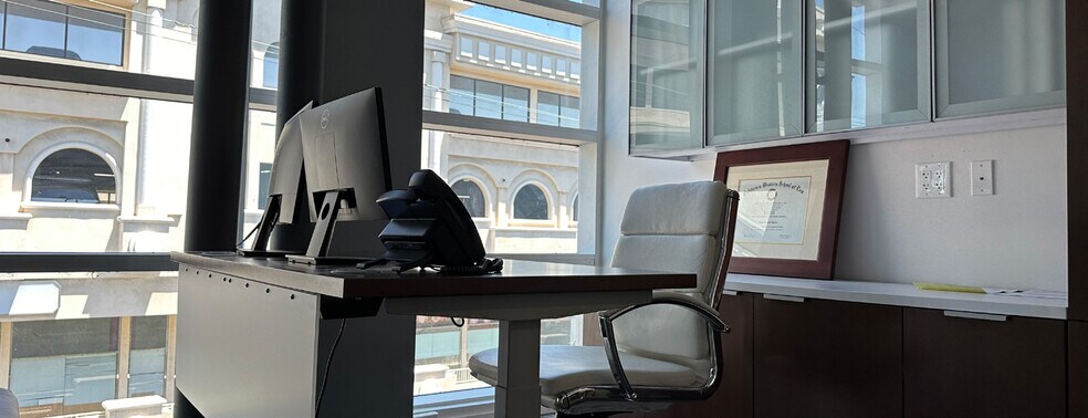 More Photos Of 800 E 12th St, Los Angeles Office For Sale