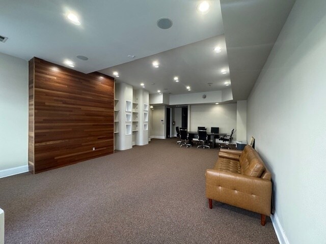 More Photos Of 67-79 E 16th St, Chicago Apartments For Sale