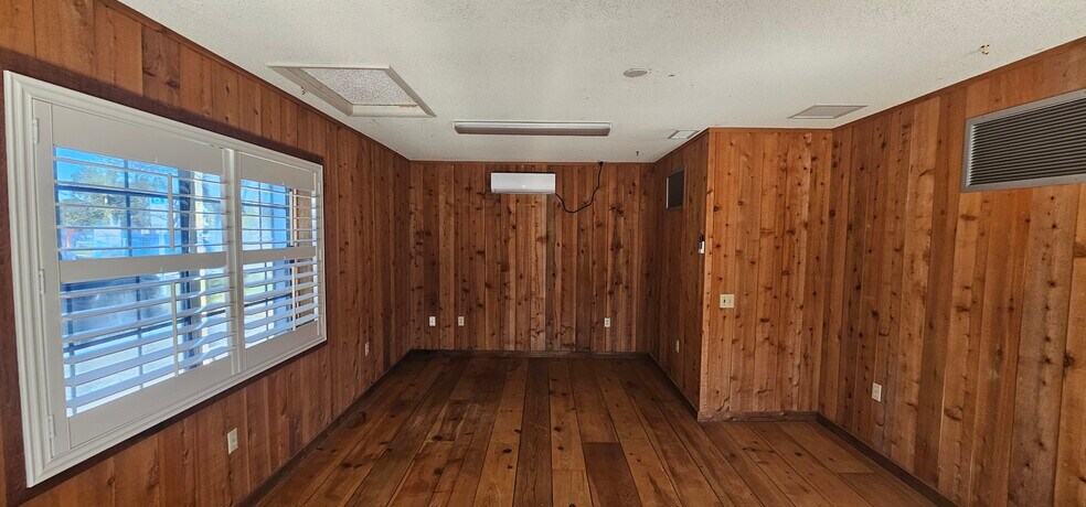 More Photos Of 1488 Seminola Ave, Casselberry Office Residential For Lease