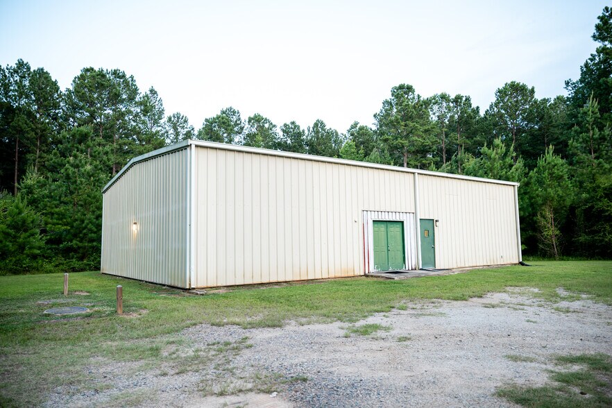 More Photos Of 626 Old River Rd, Sylvania Manufacturing For Sale