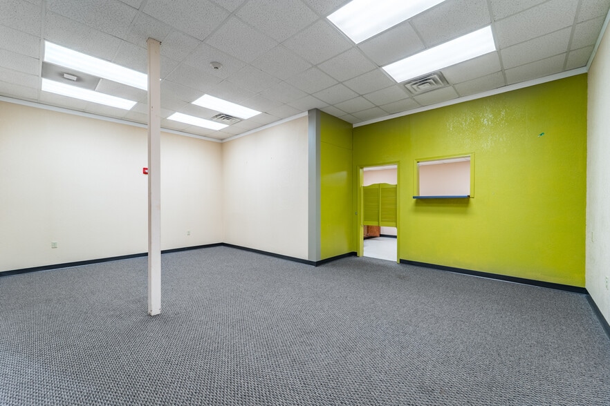 More Photos Of 2201 Grand Ave, Wausau Unknown For Lease