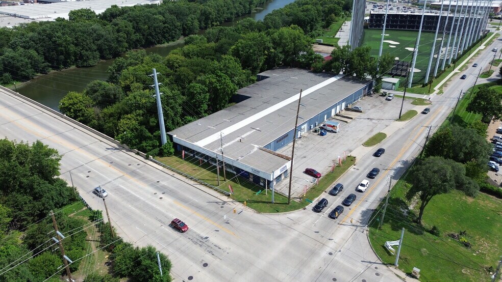 More Photos Of 951 W Morris St, Indianapolis Warehouse For Sale