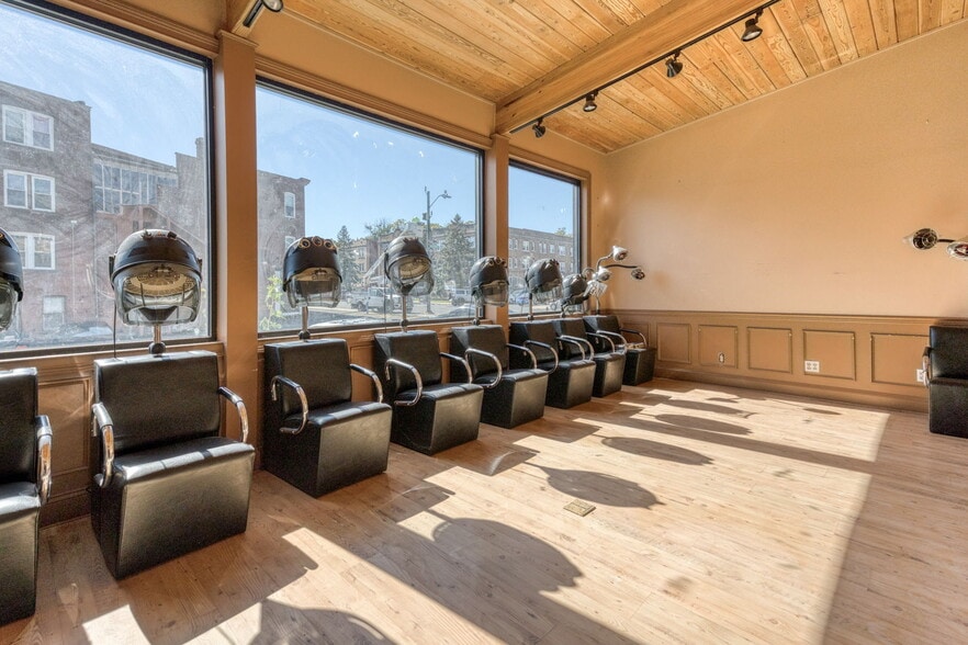 More Photos Of 2404 Main St, Hartford Storefront Retail Office For Sale