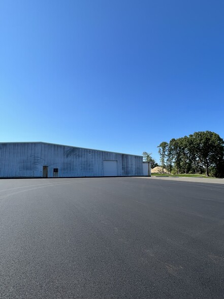 More Photos Of 289 Kilvert St, Warwick Manufacturing For Lease