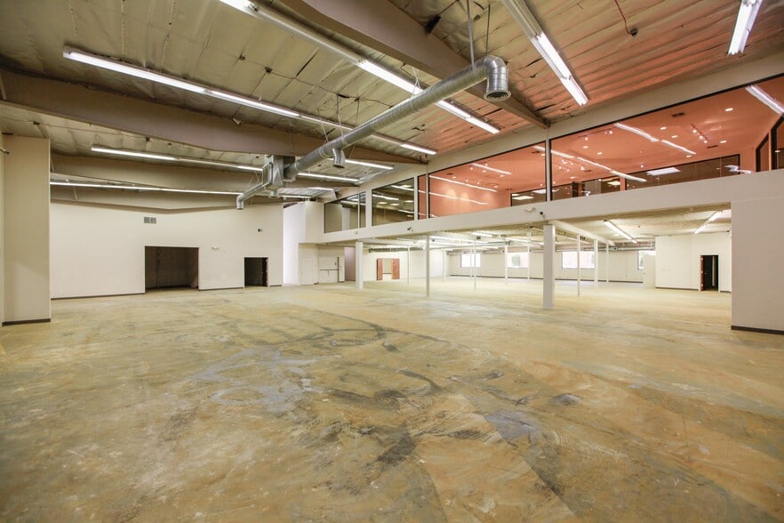 More Photos Of 11800 W Olympic Blvd, Los Angeles Flex For Sale