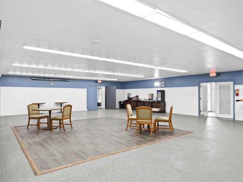 More Photos Of 935 9th Ave, Sidney Hotel For Sale