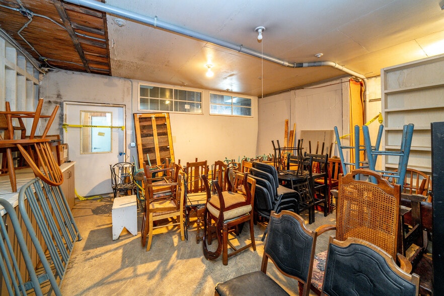 More Photos Of 2105 4th St, Tillamook Industrial For Sale