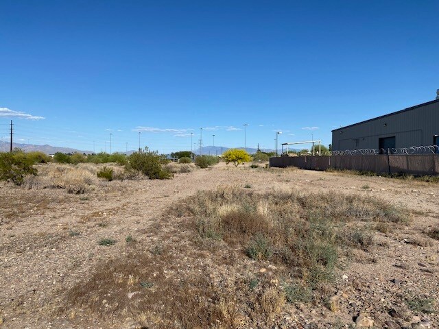 More Photos Of 2661 & 2681 North Coyote Drive, Tucson Land For Sale