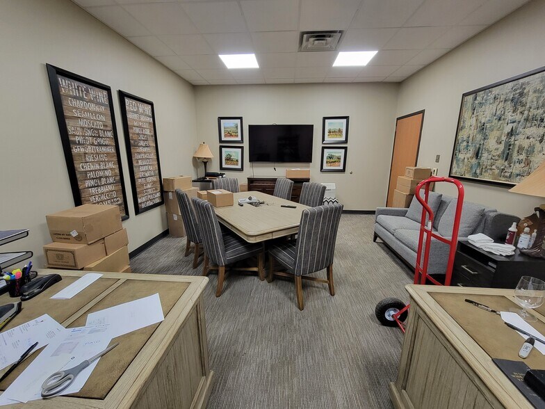 More Photos Of 114 S Main Ave, Sioux Falls Office For Lease