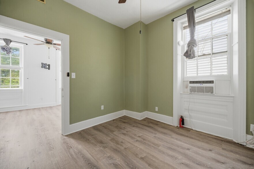 More Photos Of 367 Middle St, Portsmouth Apartments For Sale
