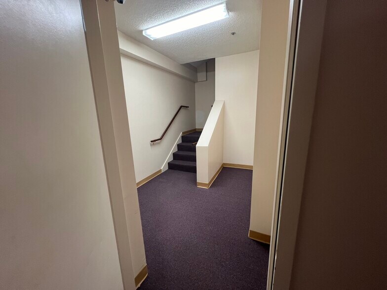 More Photos Of 127 S Sixth St, Warner Robins Apartments For Sale