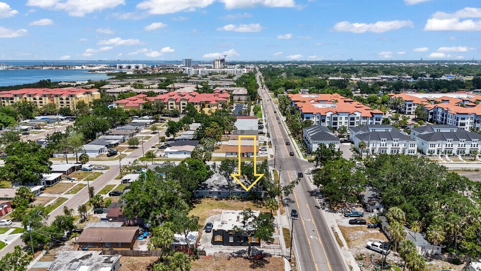 More Photos Of 6719 S West Shore Blvd, Tampa Office For Sale