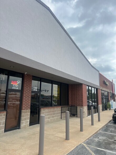 More Photos Of 1701-1703 US Hwy 412 W, Siloam Springs Unknown For Lease