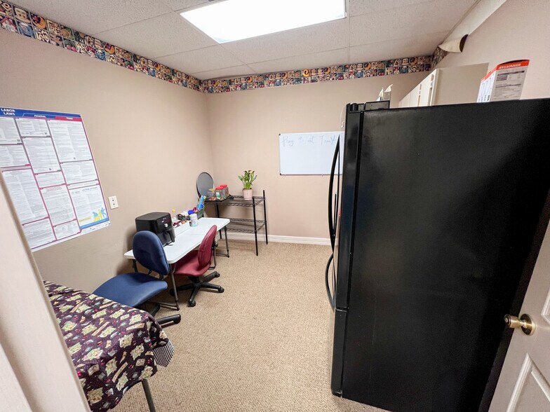 More Photos Of 4200 N Midland Dr, Midland Office For Lease