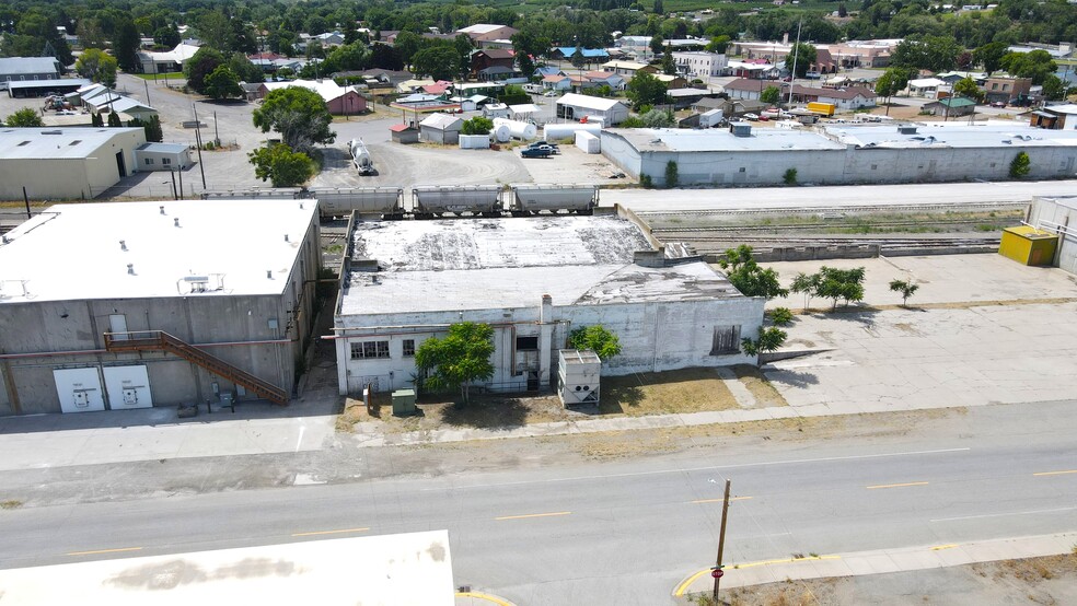More Photos Of 602 Apple Way Ave, Oroville Warehouse For Sale