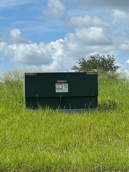 More Photos Of 1721 Leesburg Commons Ct, Leesburg Distribution For Sale