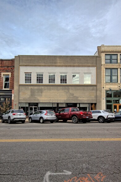 More Photos Of 114-116 W 7th St, Columbia Storefront Retail Office For Sale