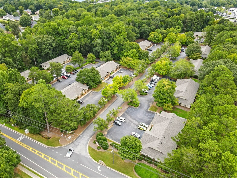 More Photos Of 11285 Elkins Rd, Roswell Office Residential For Sale