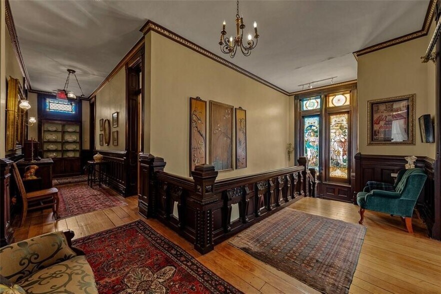 More Photos Of 809 Hall St, Saint Joseph Hospitality For Sale