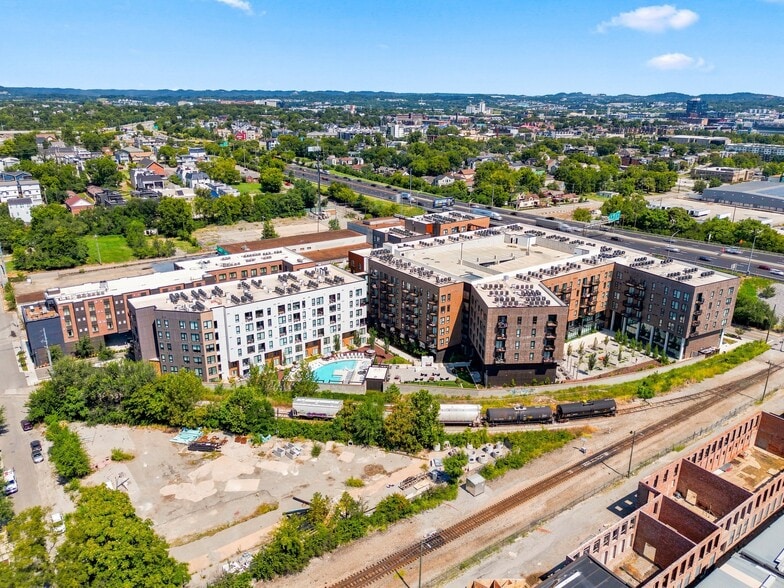 More Photos Of 801 12th Ave N, Nashville Apartments For Lease
