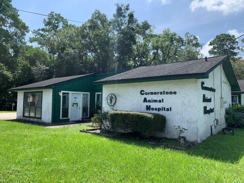 More Photos Of 10569 Lem Turner Rd, Jacksonville Medical For Sale