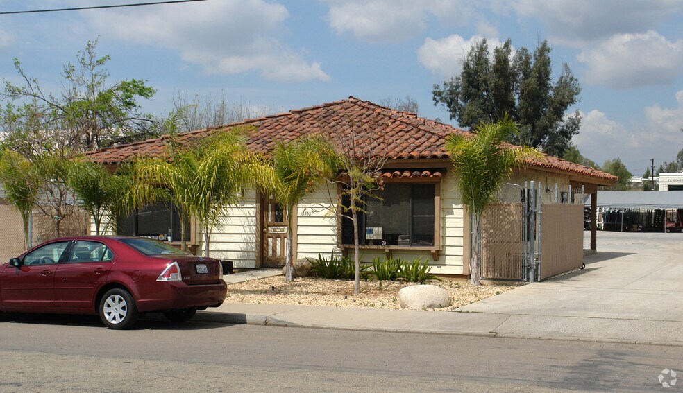 More Photos Of 10540 Kenney St, Santee Warehouse For Lease