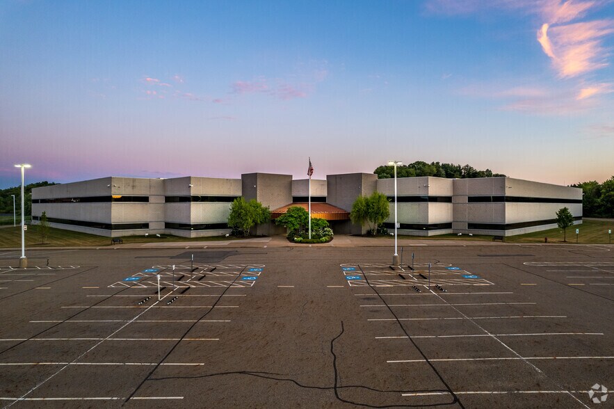 More Photos Of 4500 Munson St, Canton Office For Lease